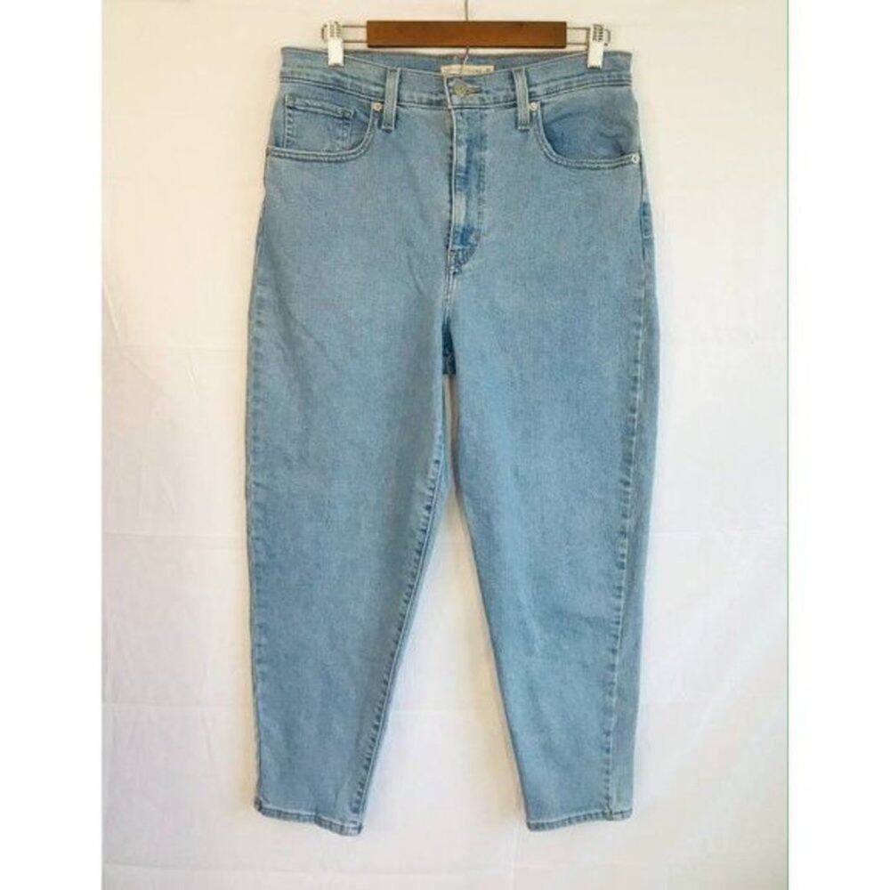Levi's Premium High Waisted‎ Mom Jeans Light Blue, 31